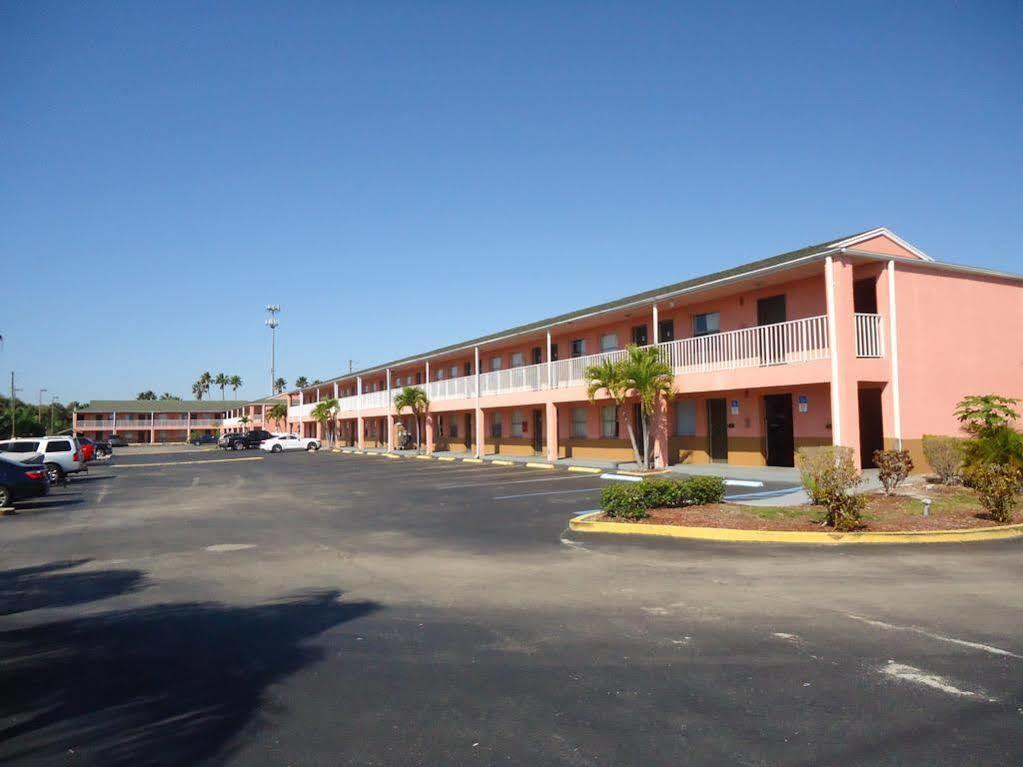 Flamingo Motel Okeechobee Eksteriør billede